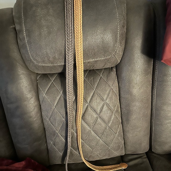 2 women’s belts - Picture 1 of 5